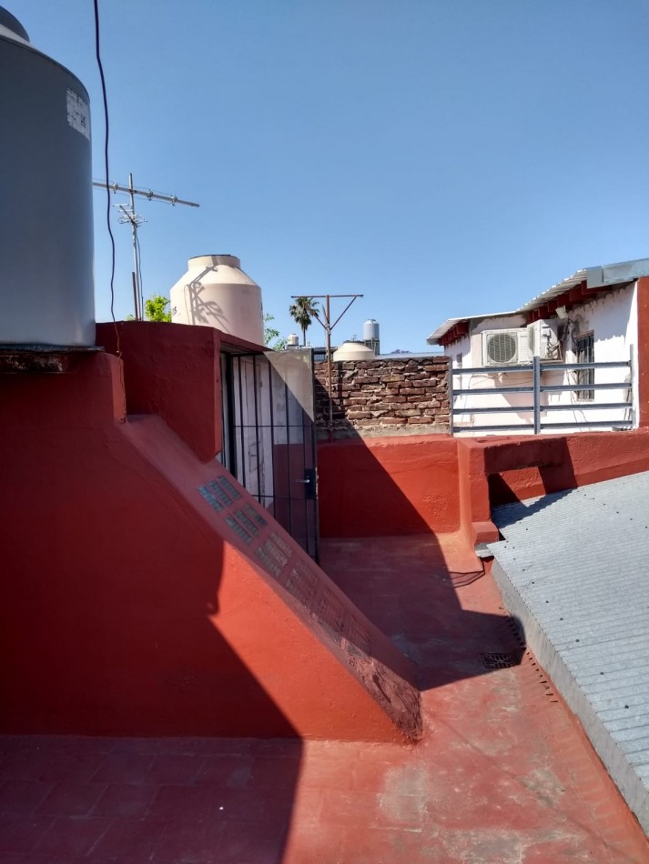 PH 4 amb, con patio y terraza