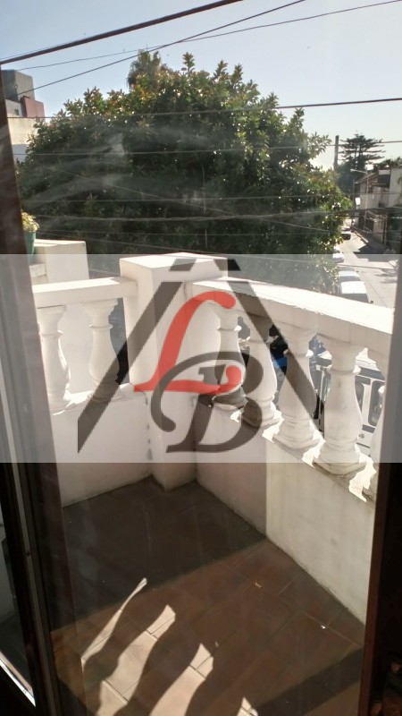 Dto. 2 amb, con balcon al frente