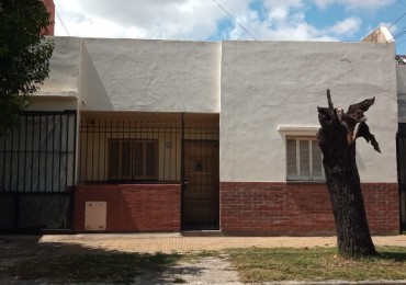 Casa en lote propio de 3 amb, fondo  y terraza