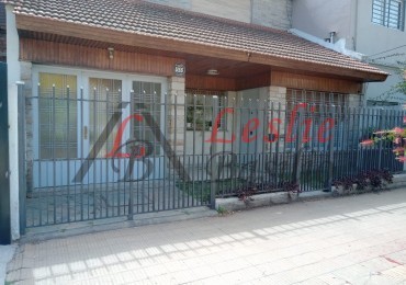 Casa con fondo